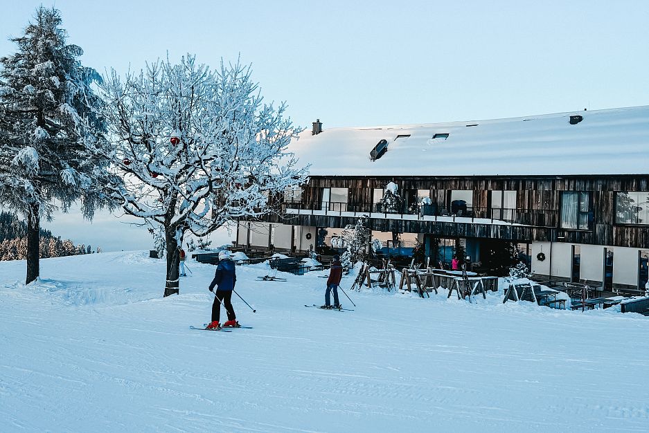Skifahrer vor Wildem Kaiser, SkiWelt Wilder Kaiser - Brixental
